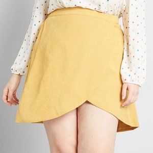 Modcloth Jessy B. Mustard Tulip-Hem Mini skirt- Size L